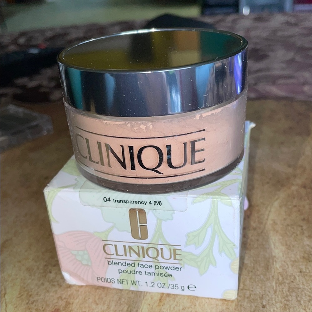 Clinique NIB Blended Face Powder 04 Transparency 4 (m) 1.2 oz
